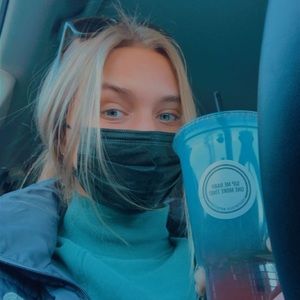 Meet your Posher, Makenna